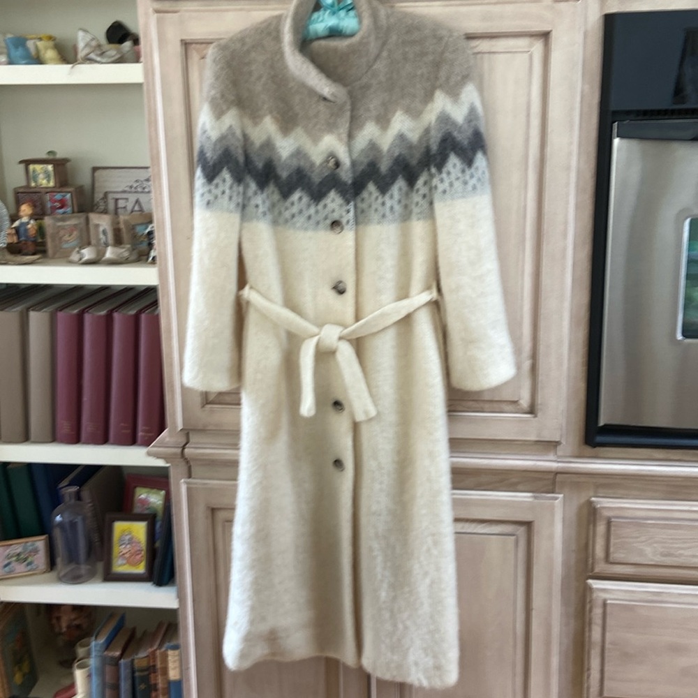 Hilda Ltd. 100% wool mohair winter sweater coat made in Iceland